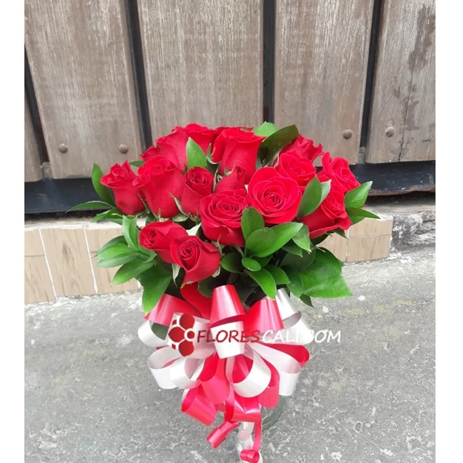 Rosas Rojas en Cristal Amor y Amistad