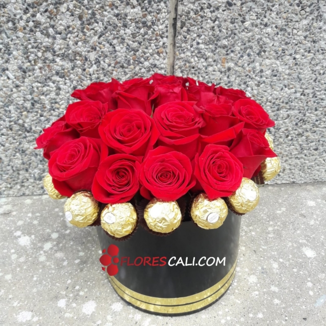 Cubo rosas y Ferrero flores en cali Dia de la Madre 