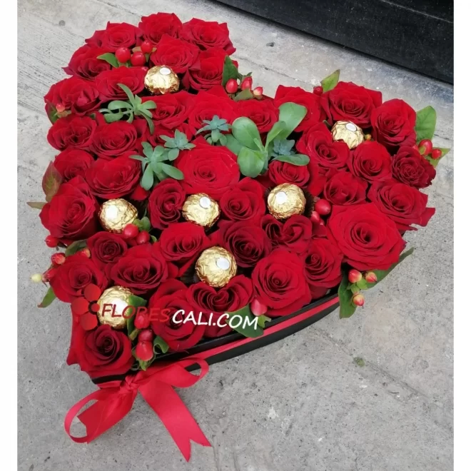 Corazon rosas y suculentas en cali