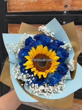 Bouquet Sol de cali rosas azules