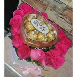 Corazon de Rosas con chocolates san Valentin