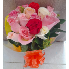 Bouquet de 12 rosas surtidas en cali