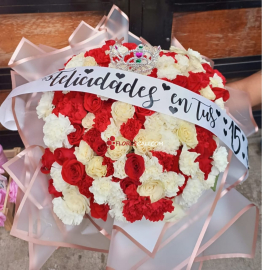 Bouquet felicidades blanco y rojo en cali