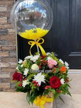 Cubo de flores surtidas en cali