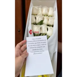Caja de rosas blancas en cali