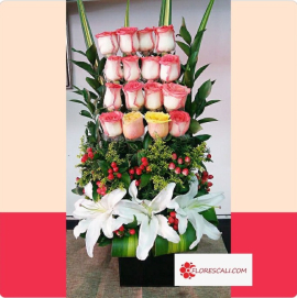 Arreglo floral rosas y lirios flores cali